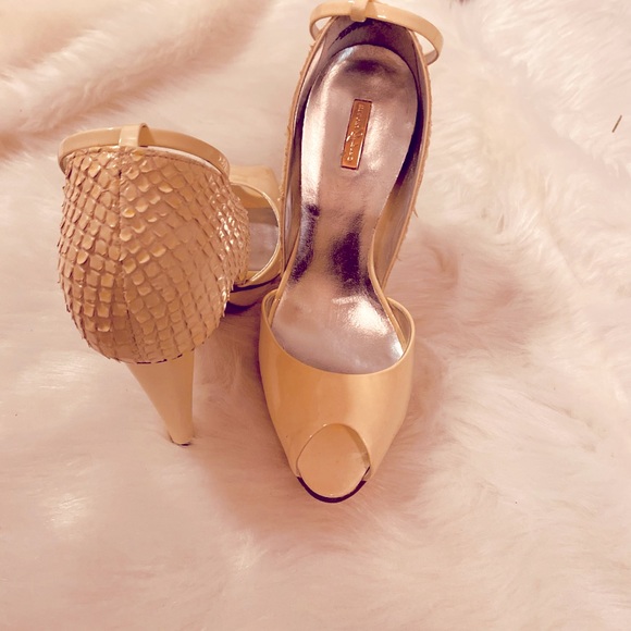 NEW REPORT SIGNATURE NEW CREAM PLATFORM HEELS 6.5 - Picture 5 of 8